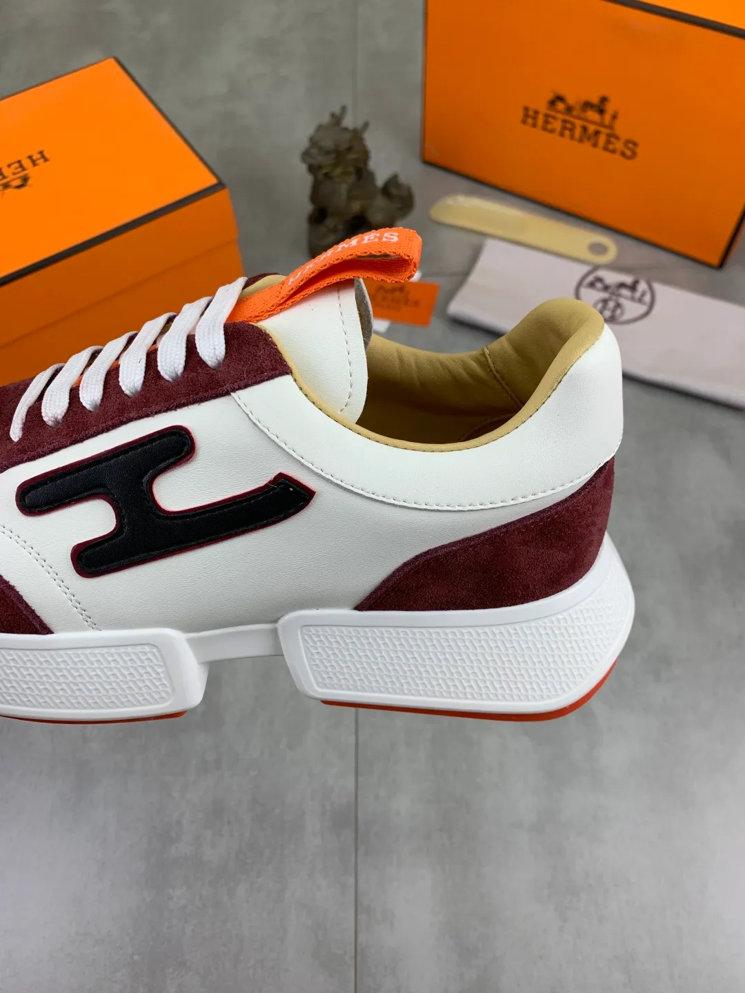 Men's shoes 💰P460 new style [HERMES] Hermès - High-end quality original order - Upper: 🔝 Napa calfskin, sewn brand 'H' totem - Inner: water-dyed cowhide - Outsole: ultra-light TPU foam; molded outsole - Ultra-high quality control·Fine workmanship: highlighted (high-end·luxury·grade) -Size: 38-44 (45 can be customized)·